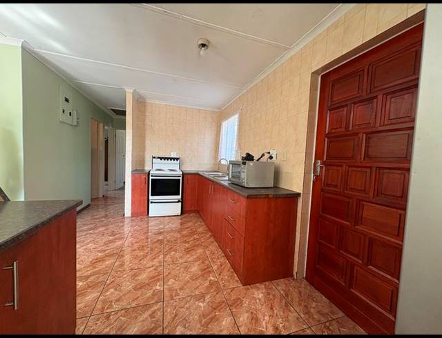 3 BEDROOM PROPERTY TO RENT IN WOODLANDS